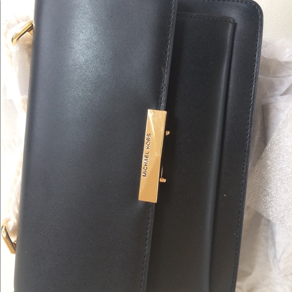 Michael Kors Jade Crossbody Handbag Black - Picture 4 of 8